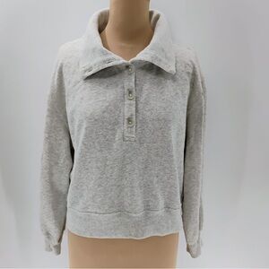 Abercrombie & Fitch Gray Crew Neck Sweater